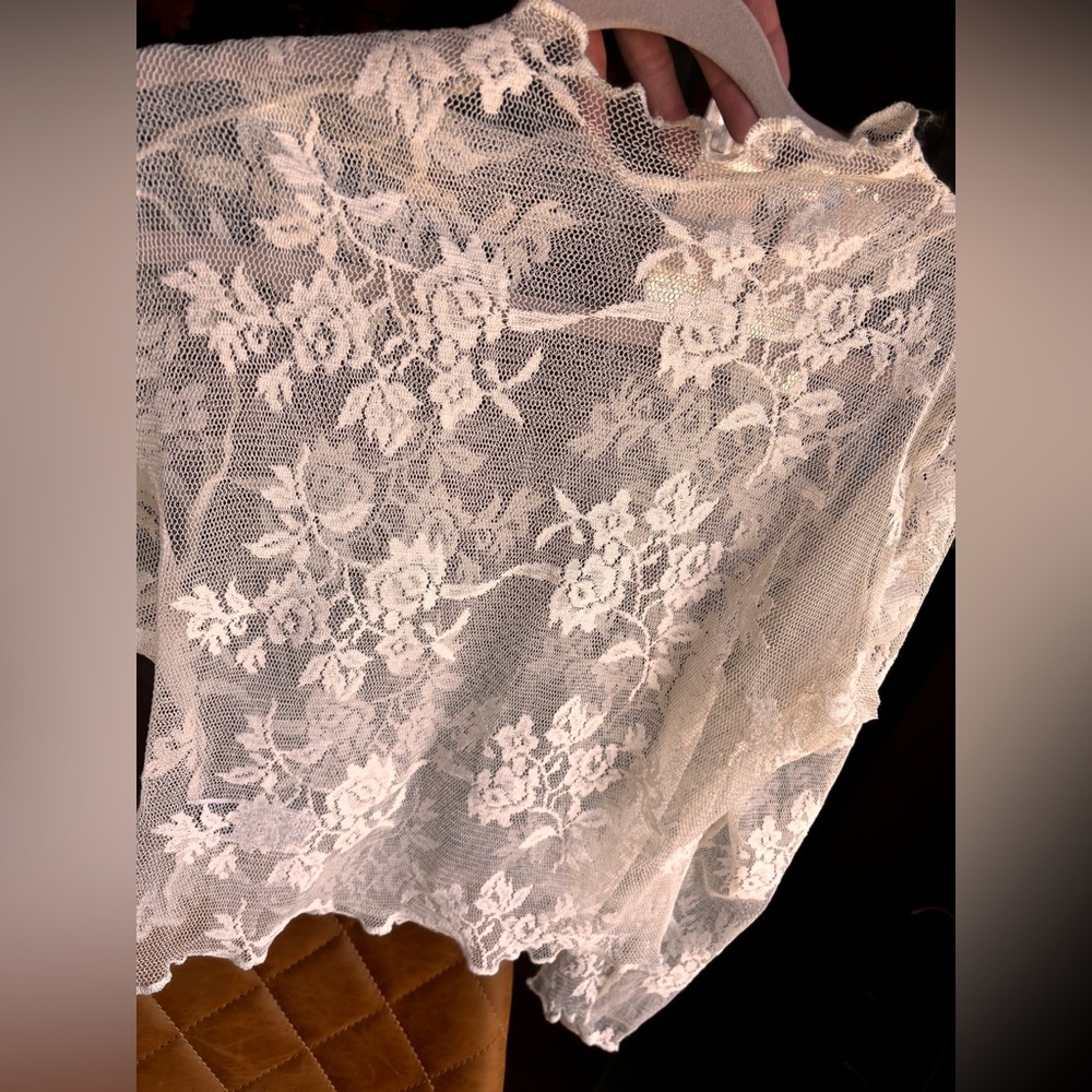 Lace layering top NWT